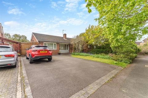 2 bedroom bungalow for sale, Richmond Way, Maidstone