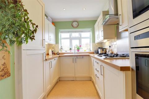 3 bedroom semi-detached house for sale, Woodland End, Hull