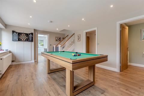 6 bedroom detached house for sale, Lughorse Lane, Hunton, Maidstone