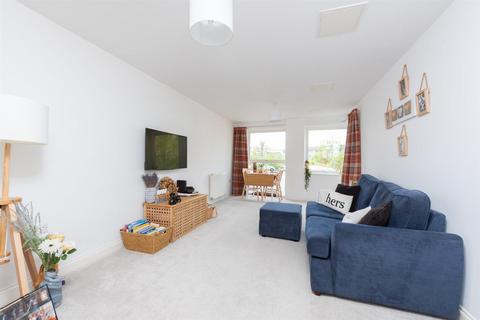 2 bedroom flat for sale, Shetland Road, Basingstoke RG24