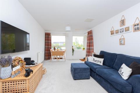 2 bedroom flat for sale, Shetland Road, Basingstoke RG24