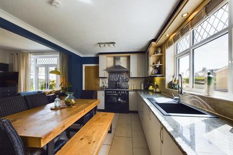 5 Restways, Porthcawl, CF36 3EW