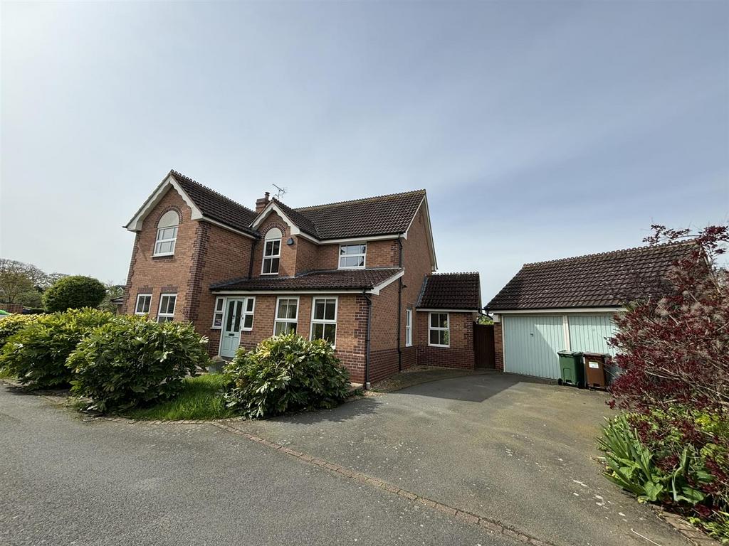 Mansfield Avenue, Quorn 4 bed house £1,600 pcm (£369 pw)