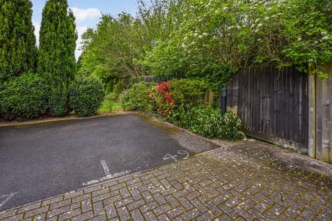 49 Hibiscus Crescent, Andover, SP10 3WE