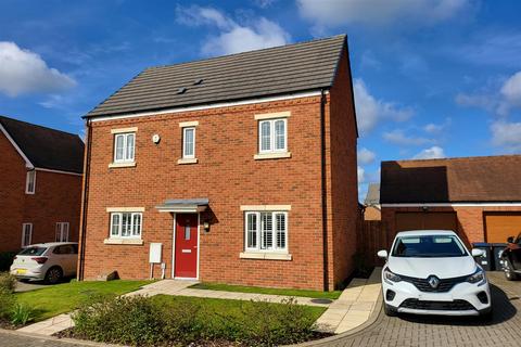 5 bedroom detached house for sale, Dray Gardens, Buntingford