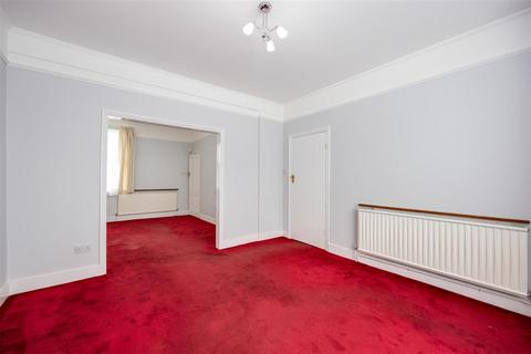 3 bedroom end of terrace house for sale, Lincoln Road, London