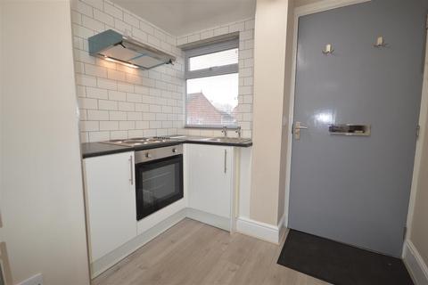 1 bedroom apartment to rent, Beancroft Road, Castleford