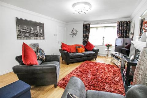16 Anstruther Drive, Darlington, DL1 3TE