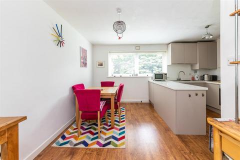 3 bedroom flat for sale, Boundary Close, Woodstock OX20