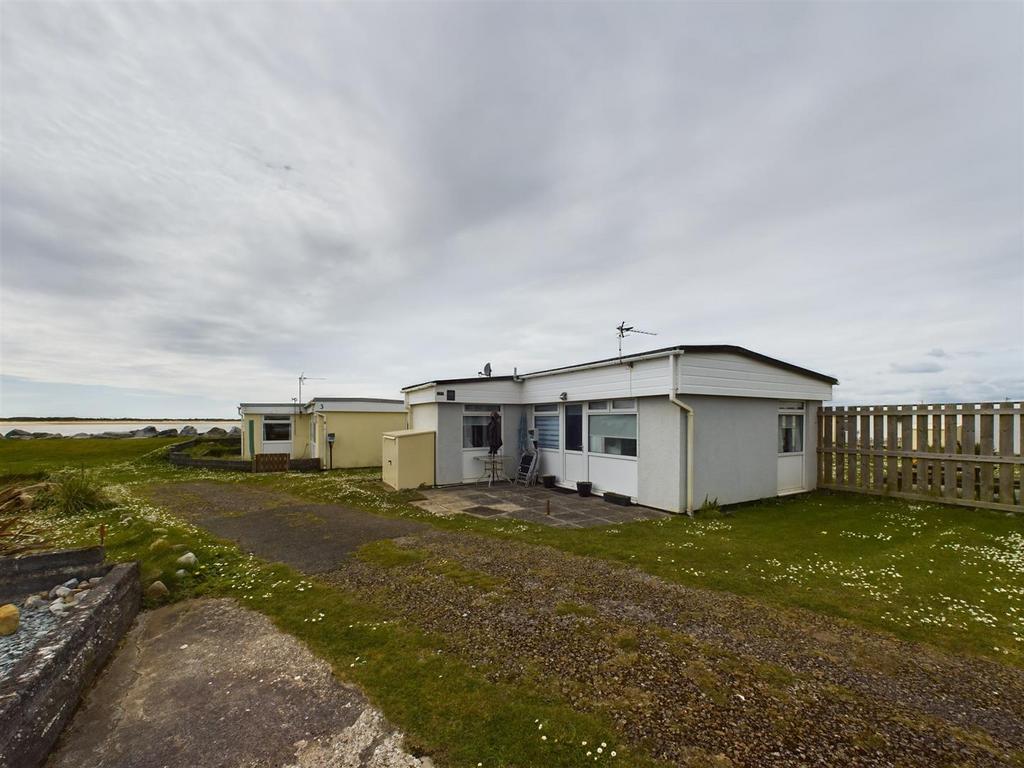 Carmarthen Bay holiday park, Kidwelly 3 bed chalet for sale £59,950