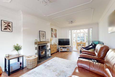 3 bedroom terraced house for sale, Medhurst Crescent, Gravesend, DA12