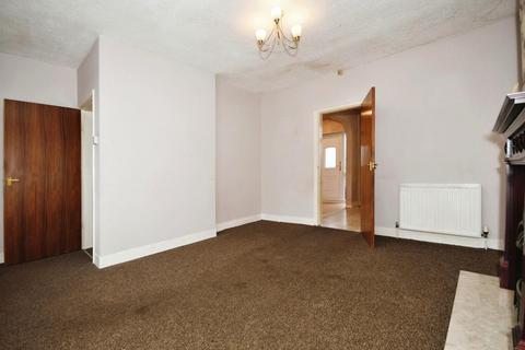 10 Carrill Road, Sheffield, S6 1BD