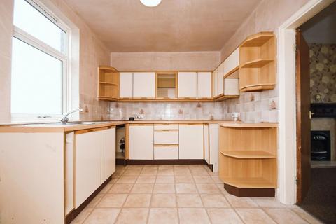 10 Carrill Road, Sheffield, S6 1BD