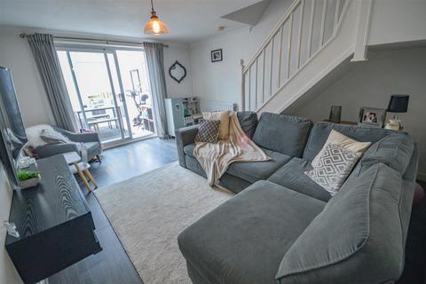 71 Bright Meadow, Halfway, Sheffield, S20 4SY