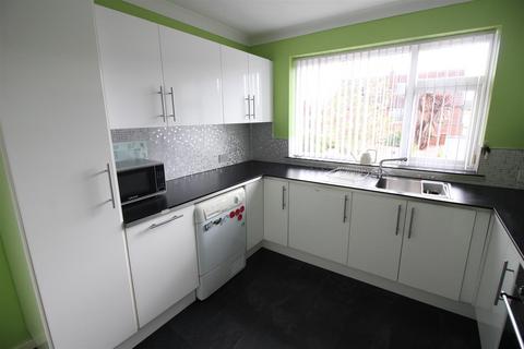 2 bedroom semi-detached house for sale, Calvert Close, Leeds LS25