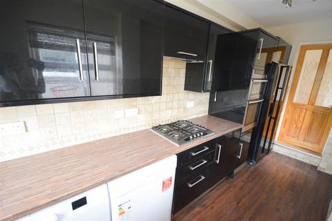 3 bedroom terraced house for sale, Derbyshire Lane, Woodseats, Sheffield, S8