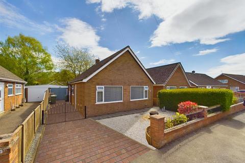 2 bedroom detached bungalow for sale, Meadowlake Crescent, Lincoln