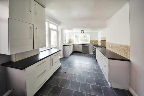 4 bedroom terraced house for sale, Mayfield Street, Hull