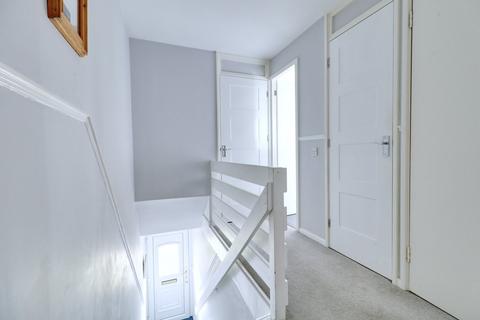 20 Darenth Lane, South Ockendon, RM15 5JA