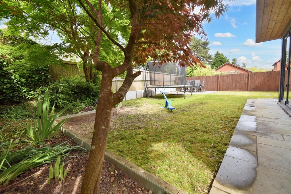 Brampton Way, Portishead Viewings... 4 bed detached house for sale