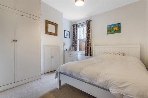 2 bedroom maisonette for sale, Avondale Road, Mortlake, London, SW14