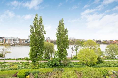 2 bedroom flat for sale, Holst Mansions, Wyatt Drive, Barnes, SW13