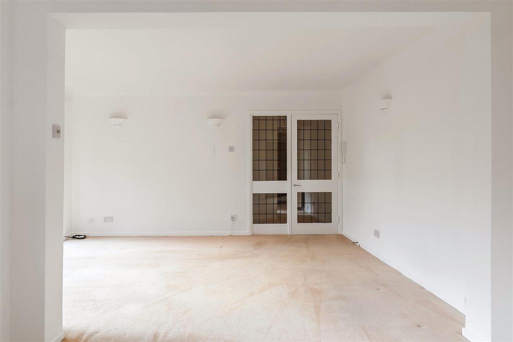 18-Oakleigh-Court-11.jpg