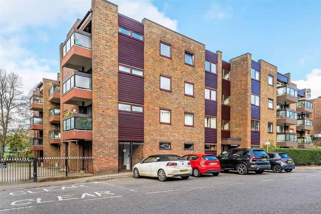 18-Oakleigh-Court-24.jpg