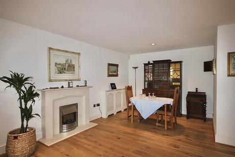 2 bedroom flat to rent, Mill Mount Lodge, York