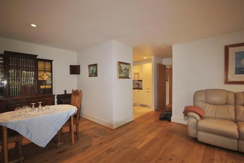 2 bedroom flat to rent, Mill Mount Lodge, York