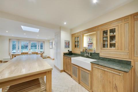 5 bedroom detached house for sale, Loom Lane, Radlett WD7