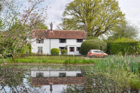 3 bedroom detached house for sale, Udimore Road, Broad Oak