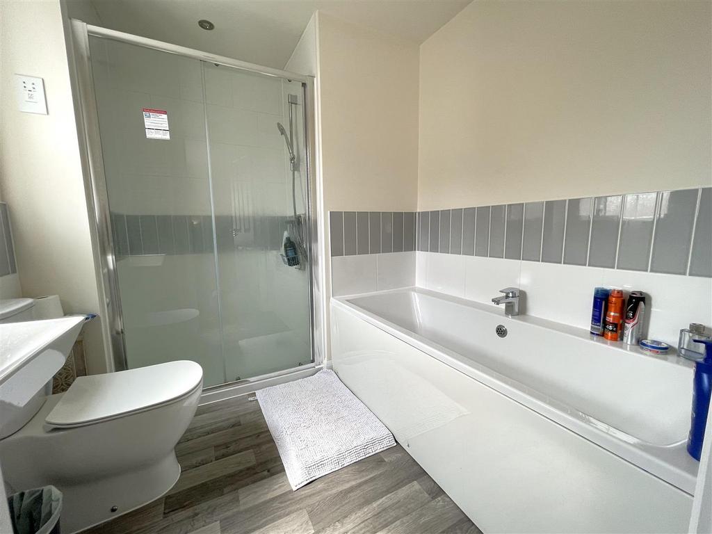 First floor bath/shower room