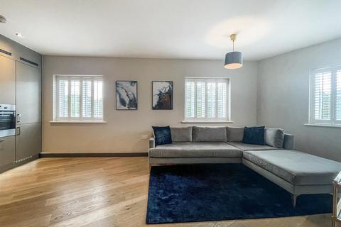 1 bedroom apartment for sale, Elm Gardens, Mountnessing, Brentwood