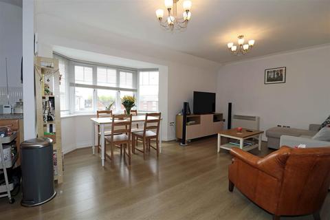 2 bedroom apartment for sale, Bread And Meat Close, Warwick