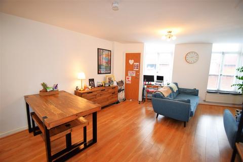 2 bedroom apartment for sale, Millgate, Stockport SK1