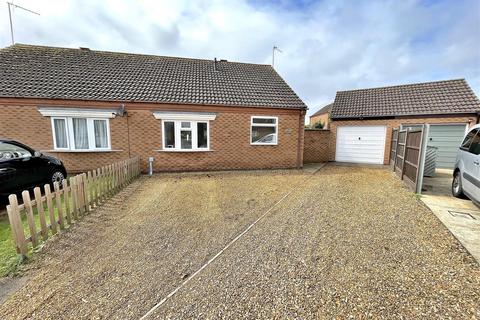 2 bedroom semi-detached bungalow for sale, Wiclewood Way, King's Lynn PE31
