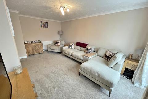 2 bedroom semi-detached bungalow for sale, Wiclewood Way, King's Lynn PE31