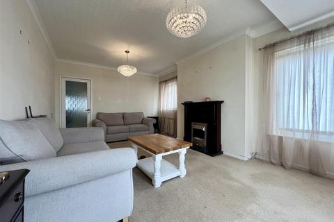 2 bedroom property to rent, Marina, Bexhill-On-Sea TN40
