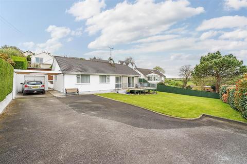 3 bedroom detached bungalow for sale, Constantine