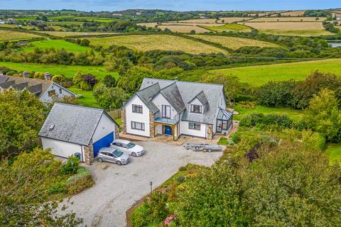 4 bedroom detached house for sale, Lamanva, Penryn