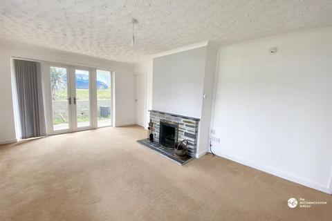 2 bedroom bungalow to rent, Silvershell Road, Port Isaac, PL29