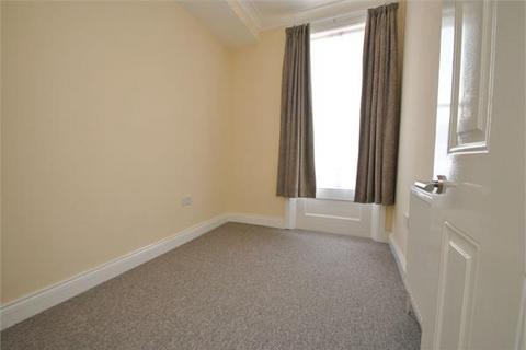 2 bedroom flat to rent, Freeland Road, W5