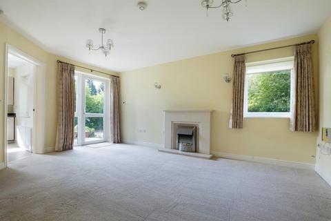 2 bedroom flat for sale, Main Street, Tiddington