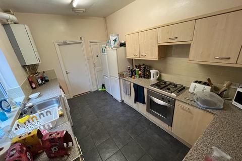 5 bedroom terraced house to rent, Sovereign Road, Earlsdon, Coventry, CV5 6LU