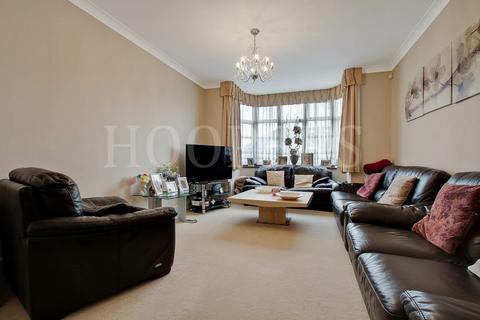 3 bedroom end of terrace house for sale, Cairnfield Avenue, London, NW2