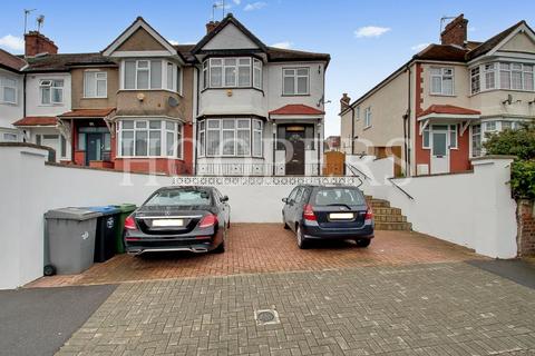 3 bedroom end of terrace house for sale, Cairnfield Avenue, London, NW2