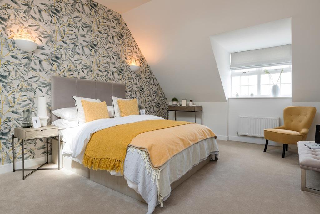 A large main bedroom with en suite