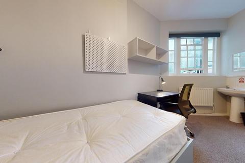 Flat share to rent, Medway Street