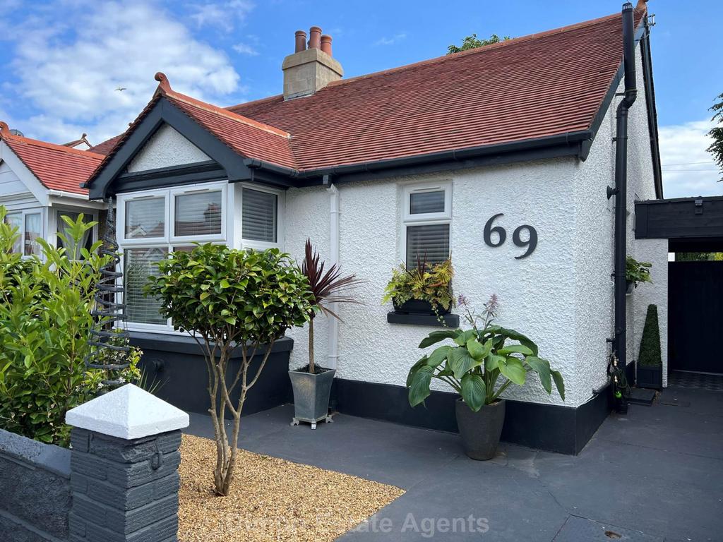 Southcroft Road, Gosport 2 bed semidetached bungalow for sale £317,995